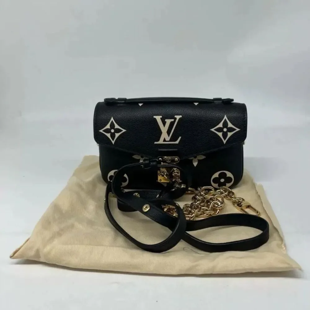 Louis Vuitton Women Pre-Loved Bag Very Good Condition